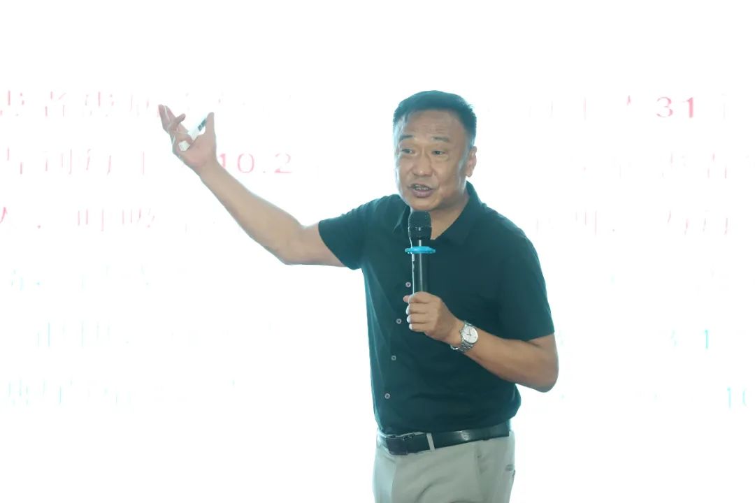 a6395a59790e99ec5c18b7fe351823a1.jpg