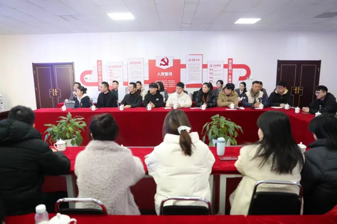 ee7fdeb7207d6464b1e249ed6150830a.jpg 23.12.28.2.jpg