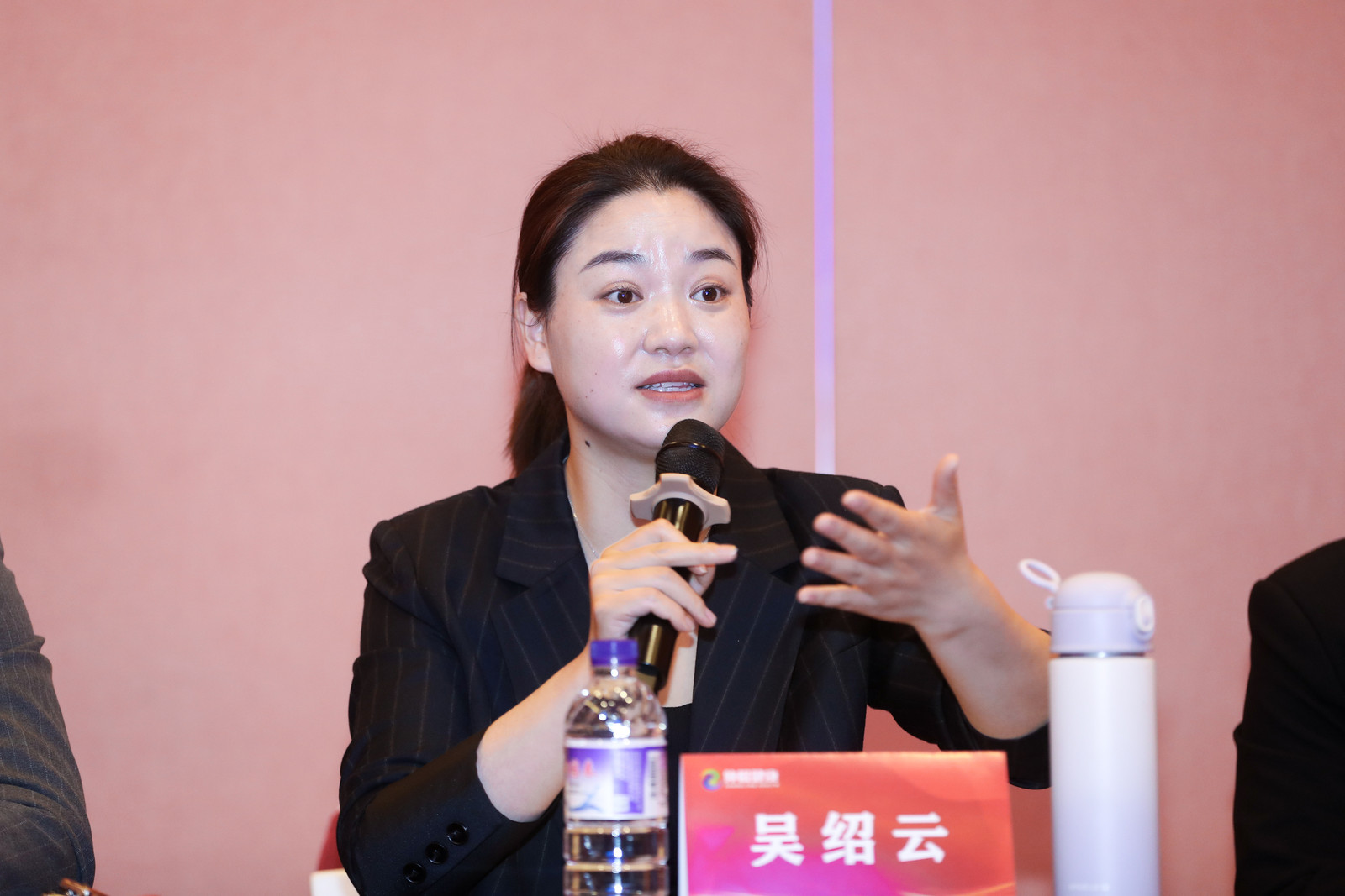 03ba6abfeb66feecb9f23561aaacb640.jpg 吳紹云.jpg